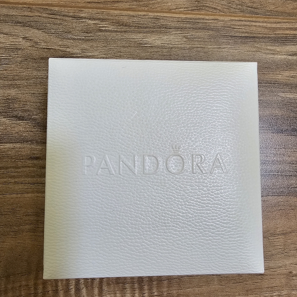 New Pandora Celestial Heart Clasp Bangle - Picture 7 of 11
